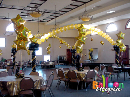 Elegant black and gold dance floor invited attendees to have fun